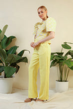 Load image into Gallery viewer, Versa in all yellow
